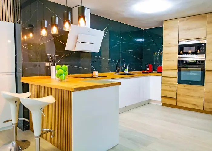 Denia Oasis • Pisc. Privada • Wifi • Familia • A/C